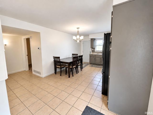 510 E Lowell Avenue, Mishawaka, IN 46545