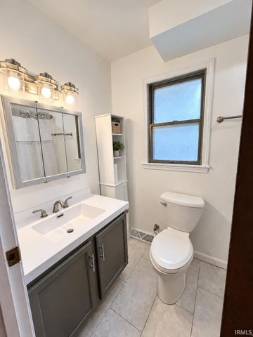 510 E Lowell Avenue, Mishawaka, IN 46545