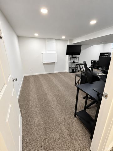 510 E Lowell Avenue, Mishawaka, IN 46545