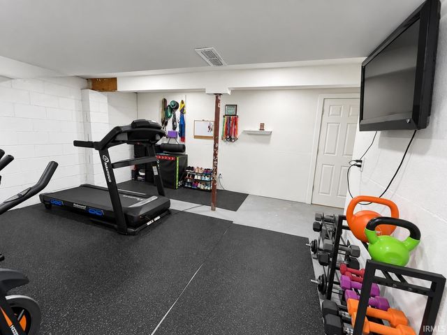 510 E Lowell Avenue, Mishawaka, IN 46545