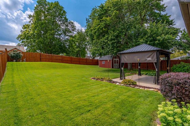 2511 Swinging Way Court, Evansville, IN 47711