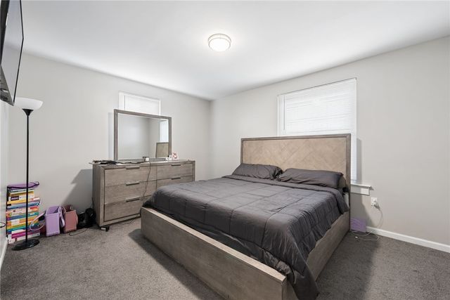 405 E 11th Ave, Greenfield, PA 15120