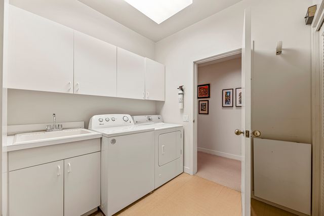 1370 Sunview Lane, Winnetka, IL 60093