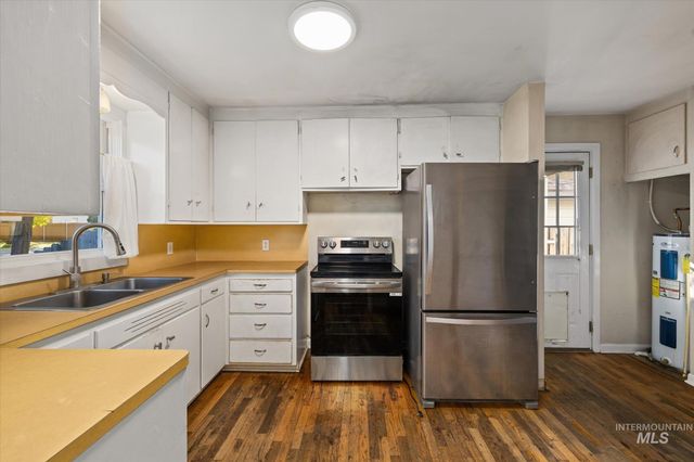 2013 N 30th St, Boise, ID 83703