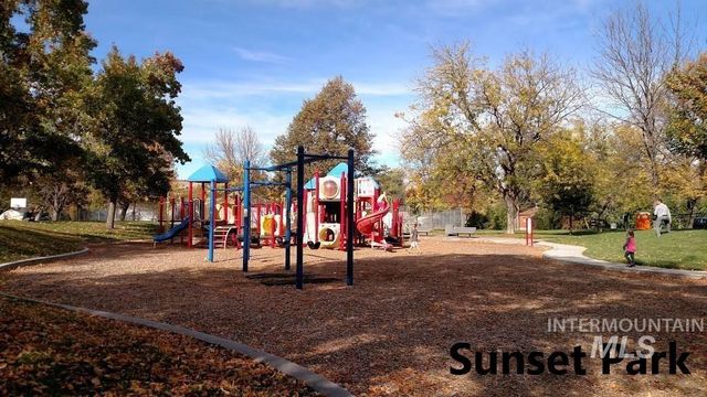 2013 N 30th St, Boise, ID 83703