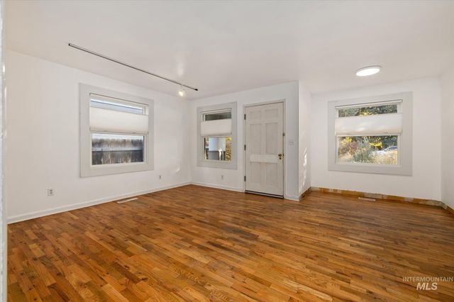 2013 N 30th St, Boise, ID 83703