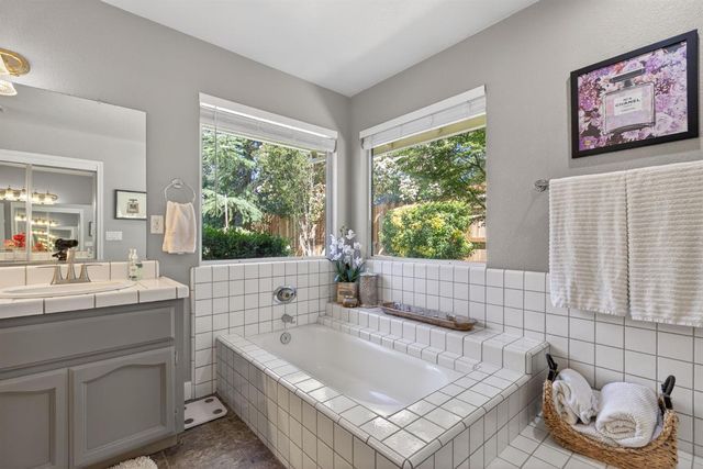 6139 Smoke Wood Ct, Loomis, CA 95650