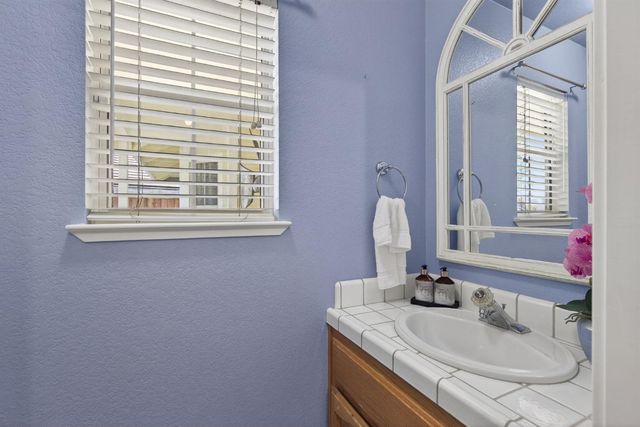 6139 Smoke Wood Ct, Loomis, CA 95650