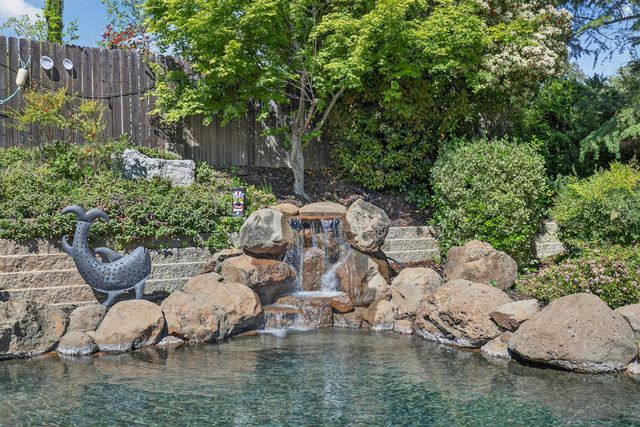 6139 Smoke Wood Ct, Loomis, CA 95650