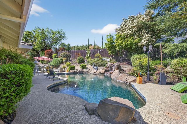 6139 Smoke Wood Ct, Loomis, CA 95650