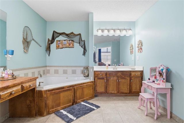 611 Chardonnay Court, Raymore, MO 64083