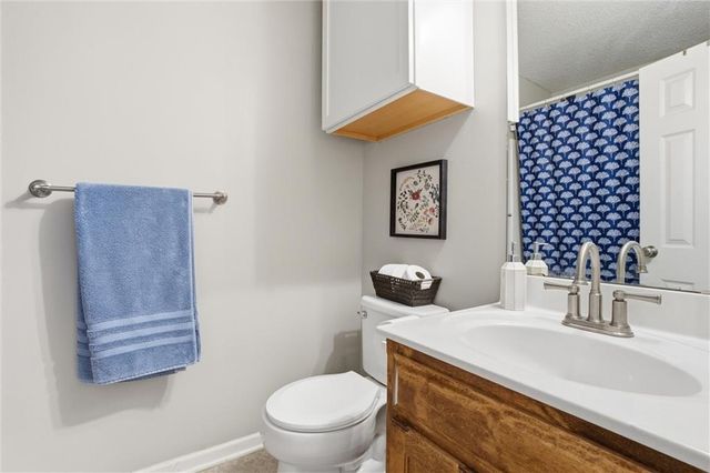 611 Chardonnay Court, Raymore, MO 64083