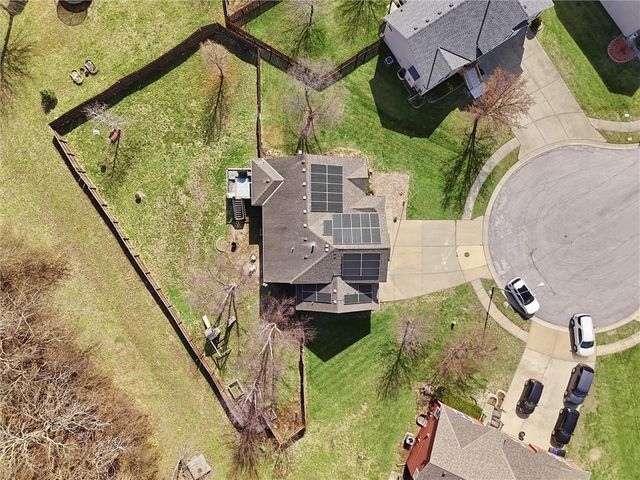 611 Chardonnay Court, Raymore, MO 64083