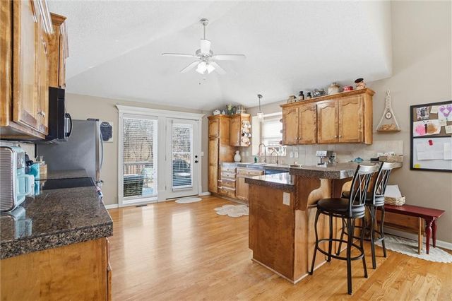 611 Chardonnay Court, Raymore, MO 64083