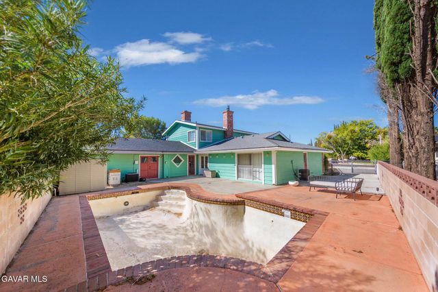 39752 Makin Avenue, Palmdale, CA 93551