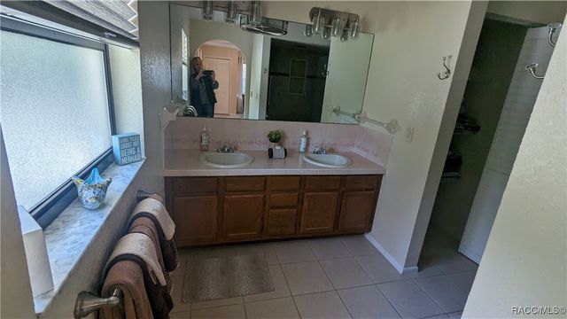 9664 W Plantation Lane, Crystal River, FL 34429