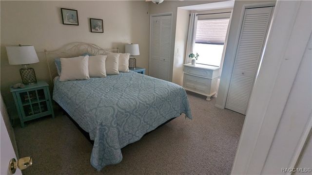 9664 W Plantation Lane, Crystal River, FL 34429