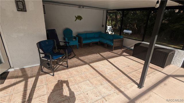 9664 W Plantation Lane, Crystal River, FL 34429