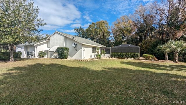 9664 W Plantation Lane, Crystal River, FL 34429