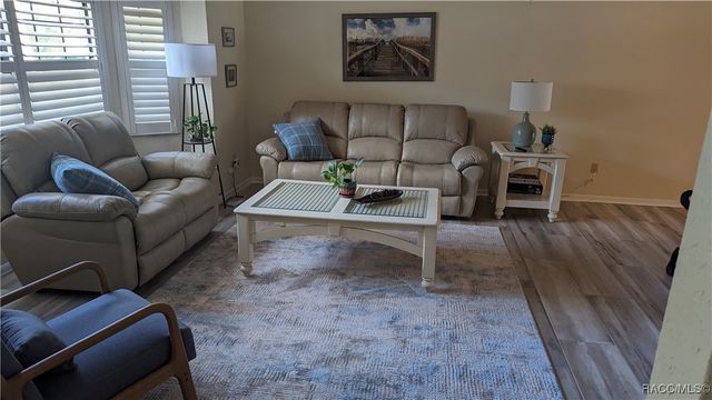 9664 W Plantation Lane, Crystal River, FL 34429