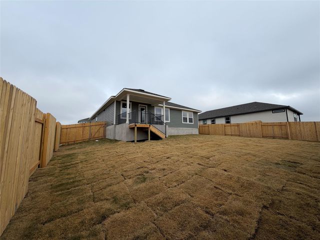 325 Gristmill RD, Burnet, TX 78611