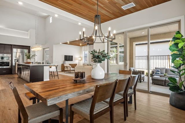 11214 N Via Ravenna Drive, Fresno, CA 93730