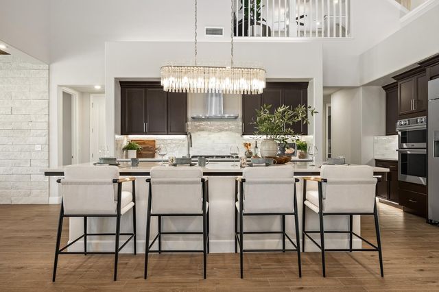 11214 N Via Ravenna Drive, Fresno, CA 93730