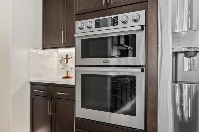 11214 N Via Ravenna Drive, Fresno, CA 93730