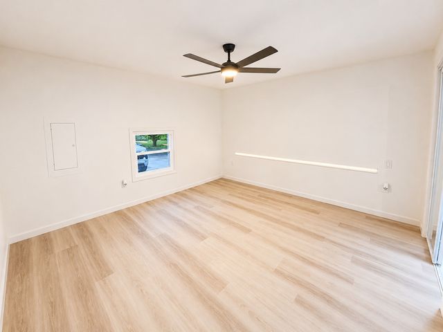3213 Cloverwood Dr, Nashville, TN 37214