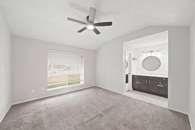 1325 Canyon Springs Drive, La Porte, TX 77571