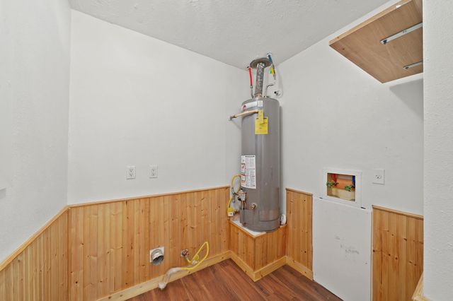 1325 Canyon Springs Drive, La Porte, TX 77571