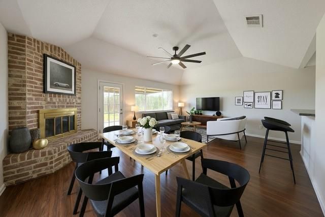 1325 Canyon Springs Drive, La Porte, TX 77571