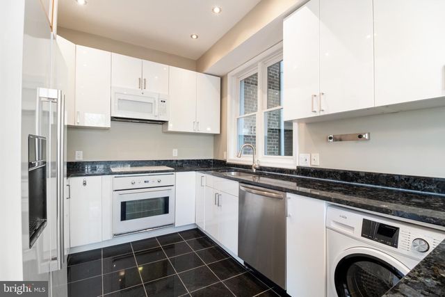 801 EAST CAPITOL ST SE, Washington, DC 20003