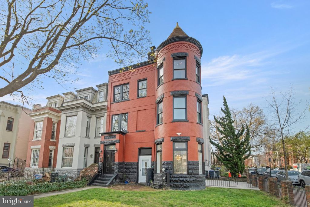 801 EAST CAPITOL ST SE, Washington, DC 20003