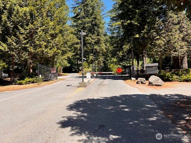 17707 N Beachside Dr SE, Yelm, WA 98597