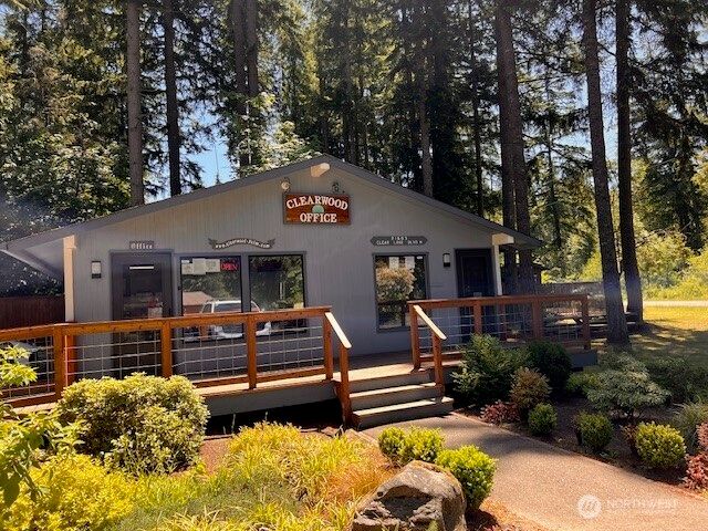 17707 N Beachside Dr SE, Yelm, WA 98597