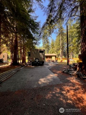 17707 N Beachside Dr SE, Yelm, WA 98597
