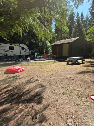 17707 N Beachside Dr SE, Yelm, WA 98597