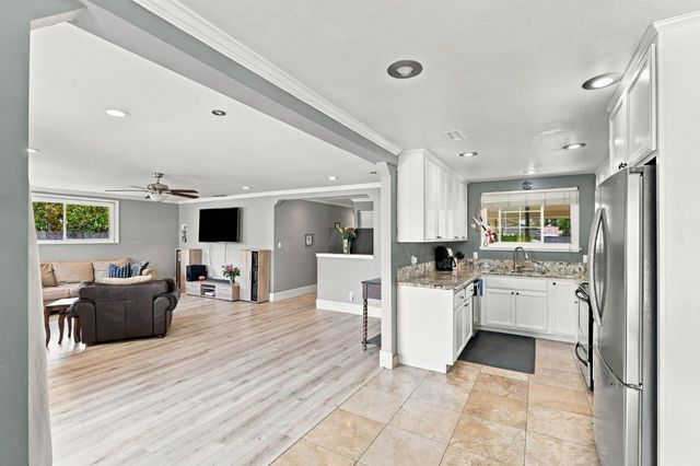 4329 Cottage Way, Sacramento, CA 95864