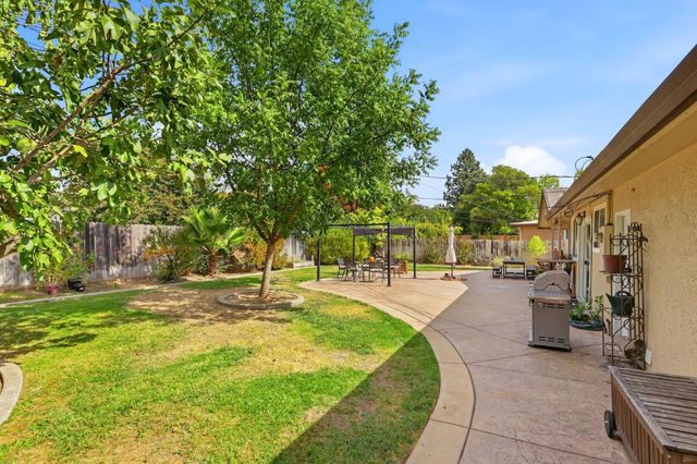 4329 Cottage Way, Sacramento, CA 95864