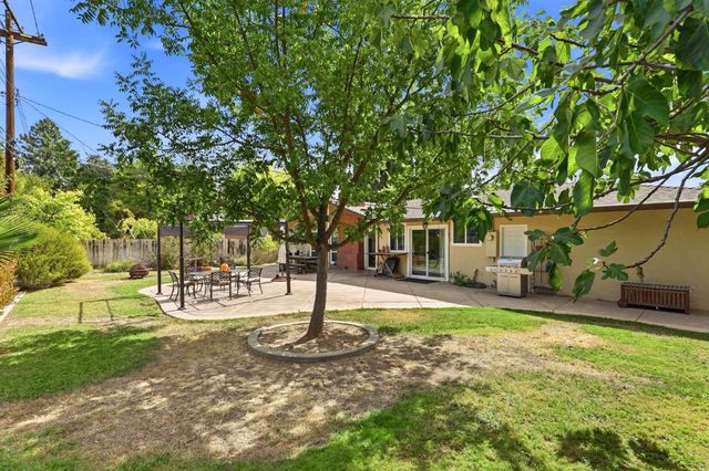 4329 Cottage Way, Sacramento, CA 95864