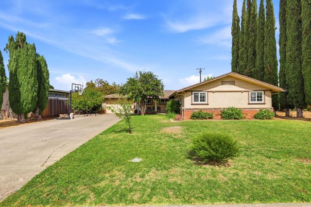 4329 Cottage Way, Sacramento, CA 95864