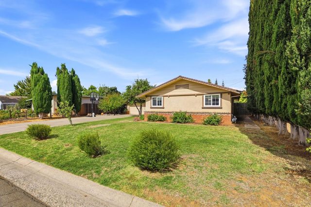 4329 Cottage Way, Sacramento, CA 95864