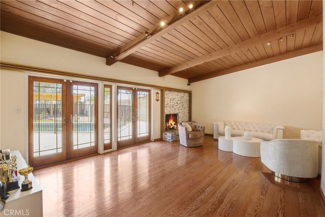 10768 Wheatland, Shadow Hills, CA 91040