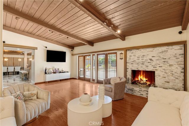 10768 Wheatland, Shadow Hills, CA 91040