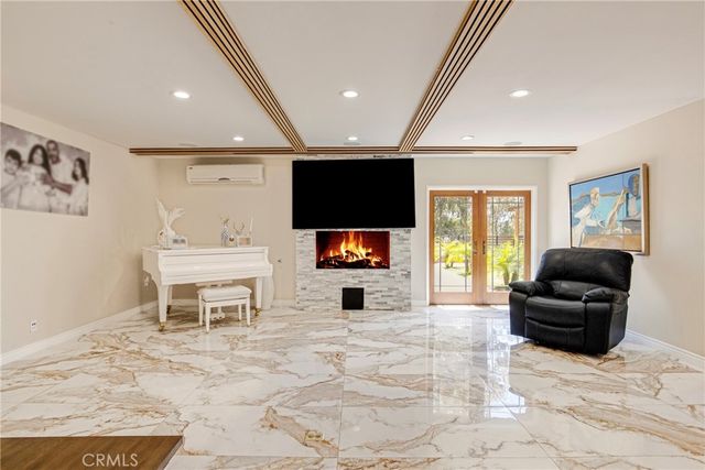 10768 Wheatland, Shadow Hills, CA 91040