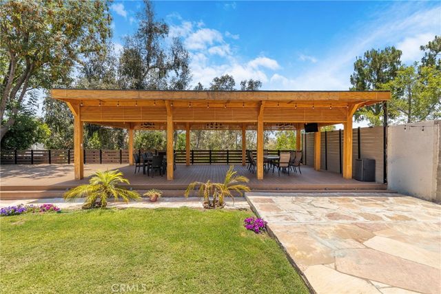 10768 Wheatland, Shadow Hills, CA 91040