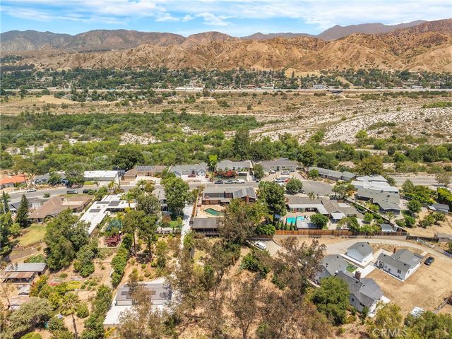 10768 Wheatland, Shadow Hills, CA 91040