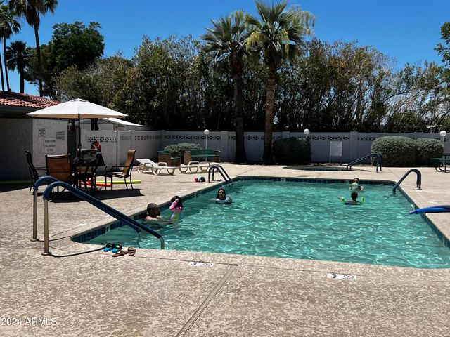 2650 W UNION HILLS Drive 272, Phoenix, AZ 85027