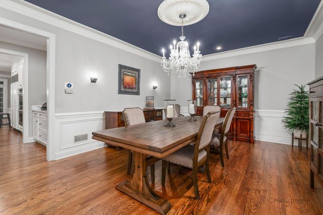 30 N Western Avenue, Lake Forest, IL 60045